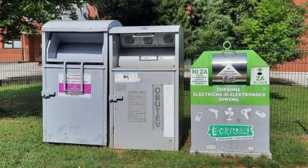 Po novem v dveh zabojnikih v Kamniku tudi zbiranje neuporabnih oblačil, obutve in tekstila 2